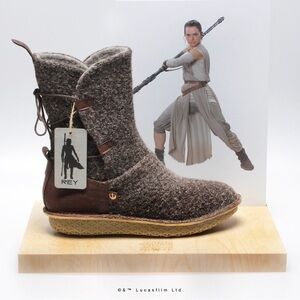PO-ZU STAR WARS LUCASFILM DISNEY REY BOOTS NEW IN BOX BROWN LINEN SIZE 9